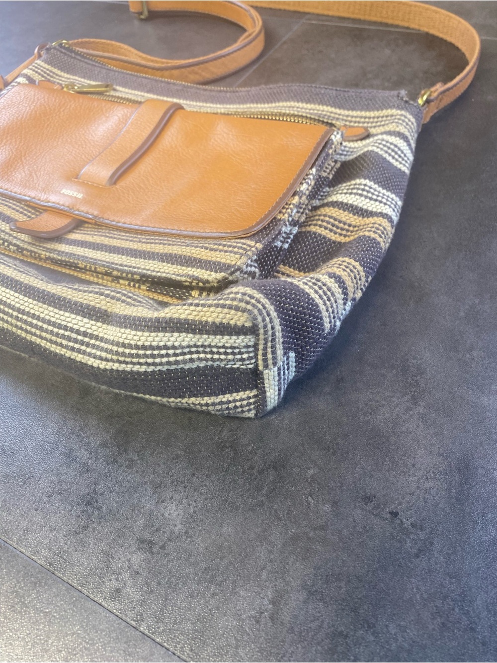 Fossil Kinley Bohemian Brown & BlueGrey Striped Canvas Crossbody Bag w/key charm - Picture 6 of 9